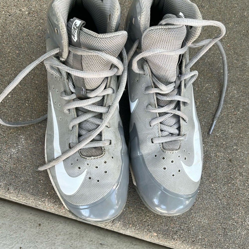 Nike Baseball Cleats size 6 youth